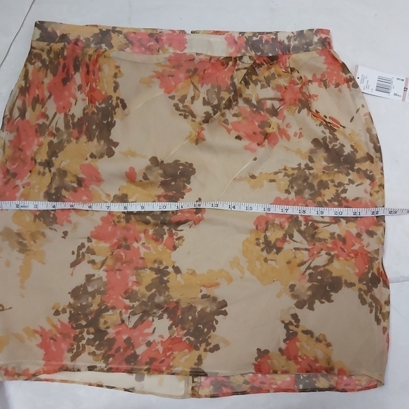 ANNE Klein   Gramercy Floral Pencil Skirt - Picture 10 of 12